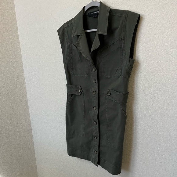 VERONICA BEARD | Cotton-Blend Twill Button Mini Dress in Army Green | Size 6 - Picture 4 of 13